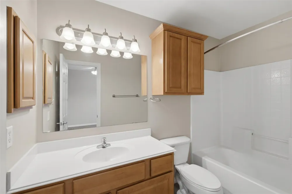 305 Holleman Drive E #1004 College Station, TX 77840