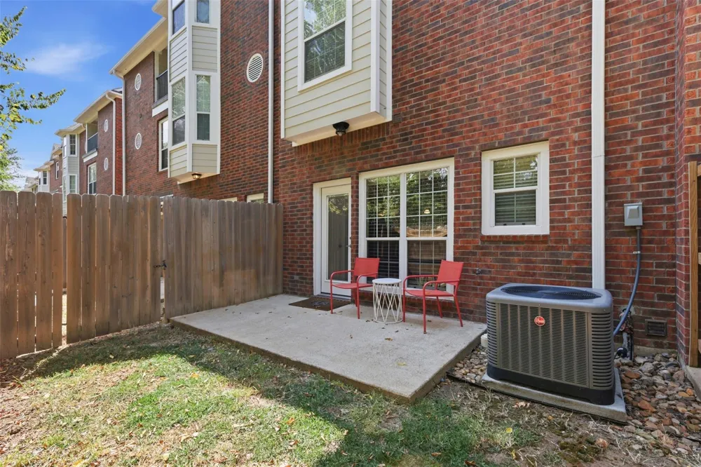305 Holleman Drive E #1004 College Station, TX 77840