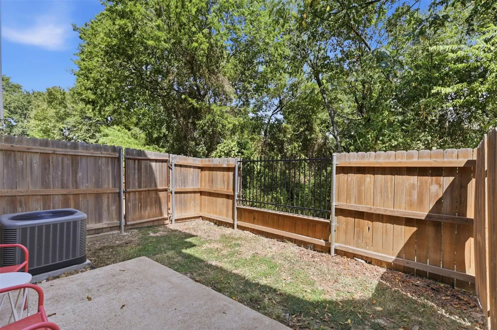 305 Holleman Drive E #1004 College Station, TX 77840