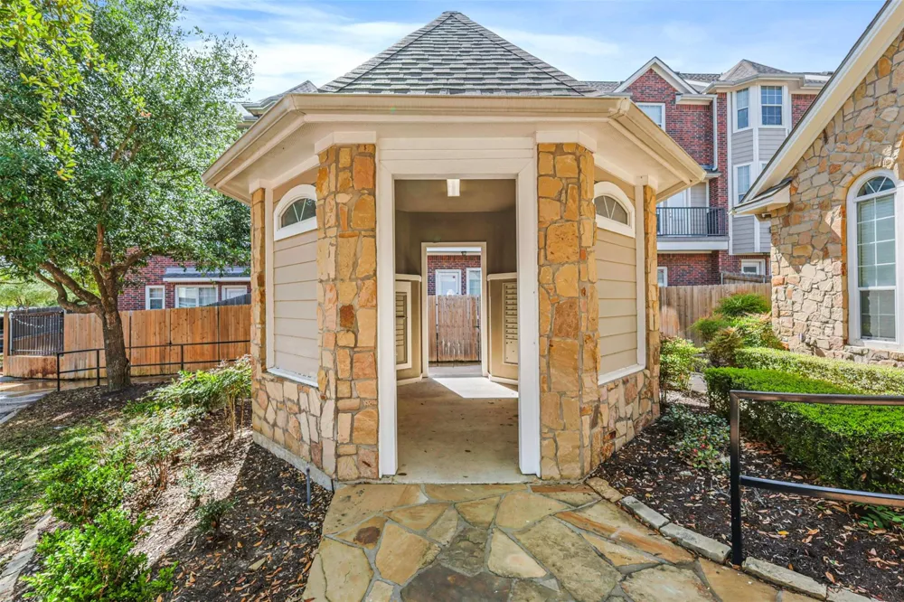 305 Holleman Drive E #1004 College Station, TX 77840