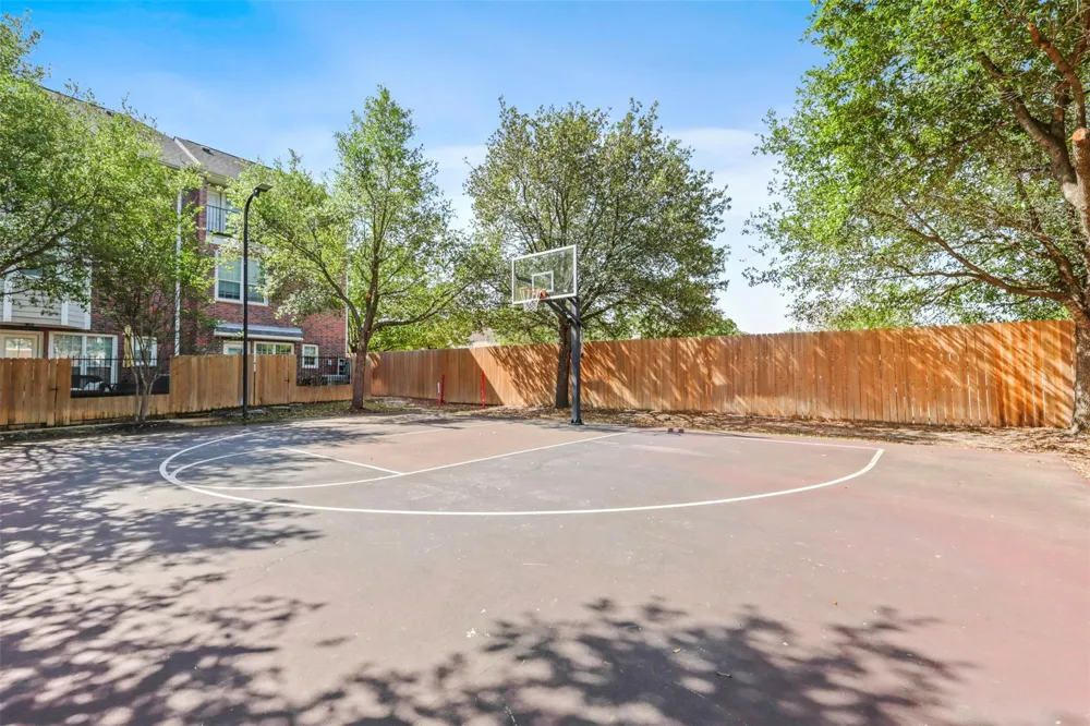 305 Holleman Drive E #1004 College Station, TX 77840