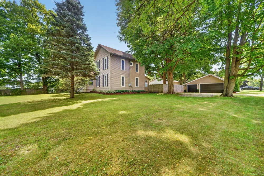 806 Jordan Lake Street Lake Odessa, MI 48849
