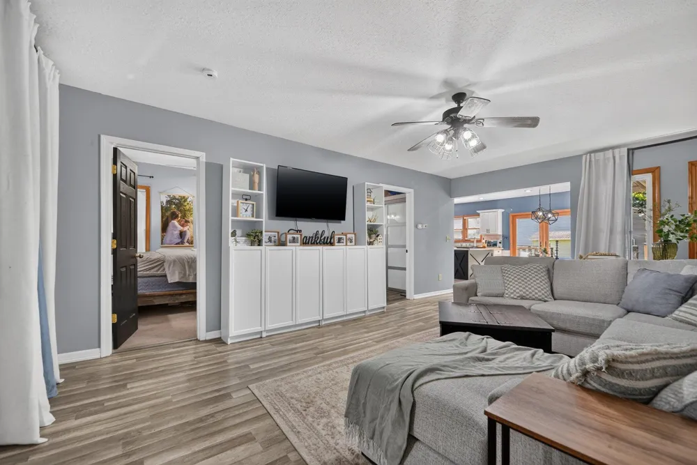 806 Jordan Lake Street Lake Odessa, MI 48849