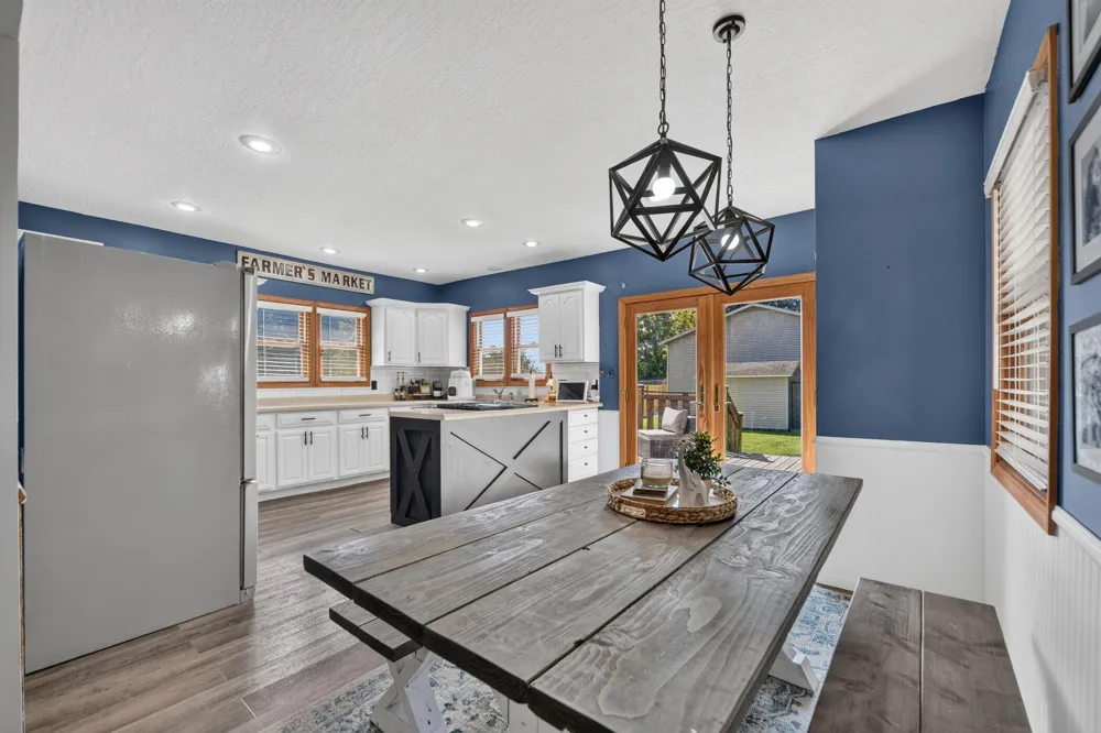 806 Jordan Lake Street Lake Odessa, MI 48849