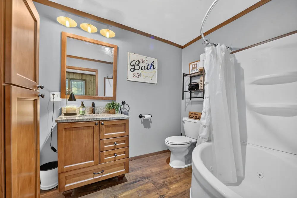 806 Jordan Lake Street Lake Odessa, MI 48849