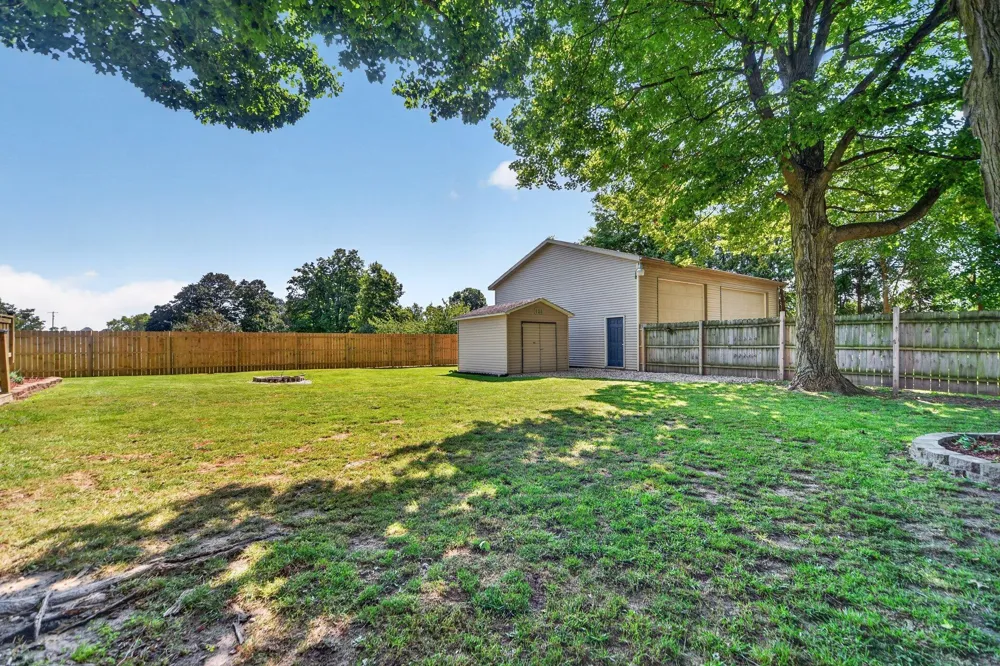 806 Jordan Lake Street Lake Odessa, MI 48849