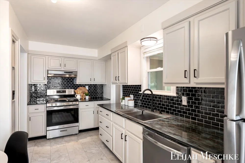 1034 Griswold Street SE Grand Rapids, MI 49507