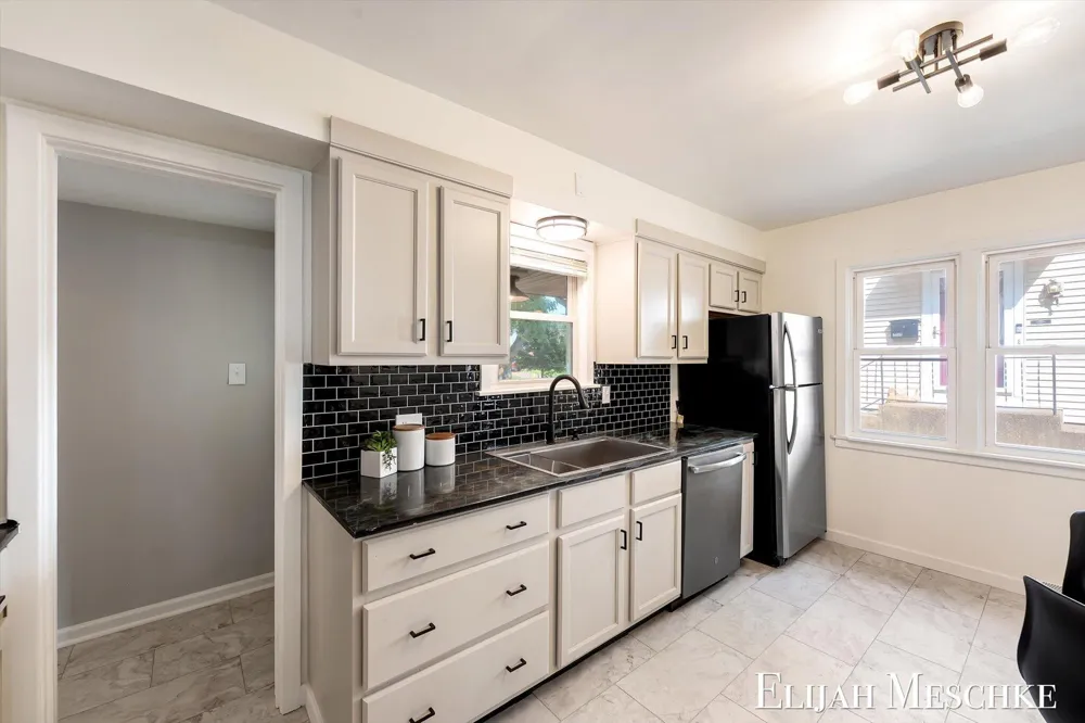 1034 Griswold Street SE Grand Rapids, MI 49507