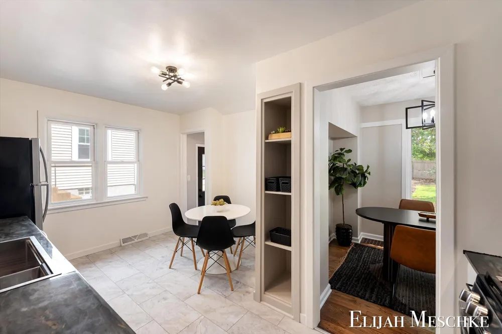 1034 Griswold Street SE Grand Rapids, MI 49507