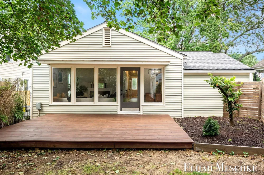 1034 Griswold Street SE Grand Rapids, MI 49507