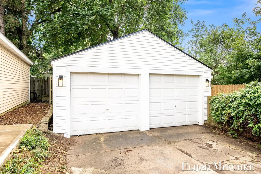 1034 Griswold Street SE Grand Rapids, MI 49507