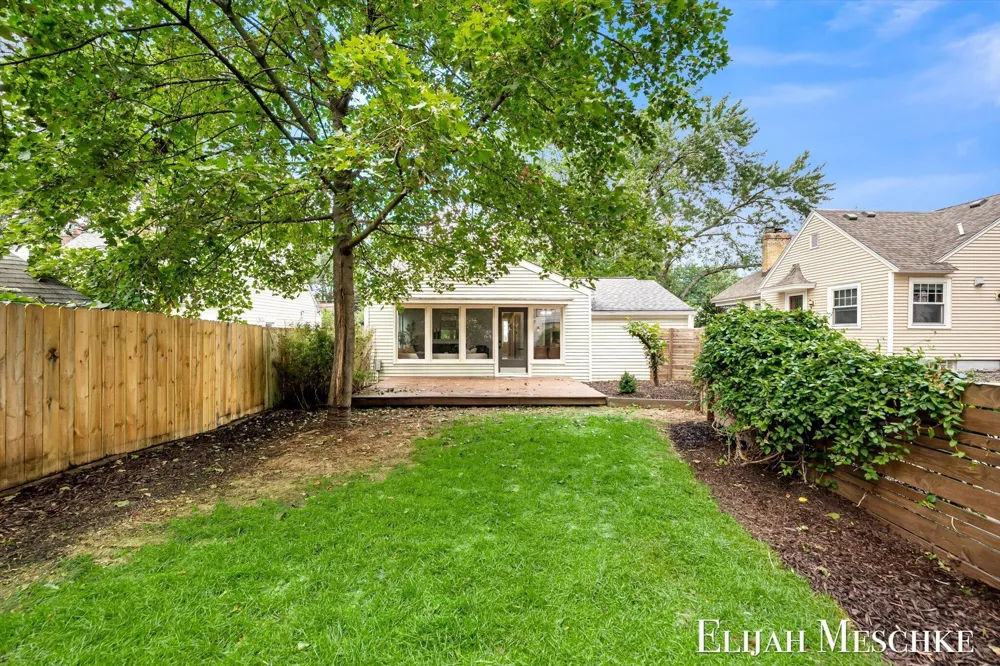 1034 Griswold Street SE Grand Rapids, MI 49507