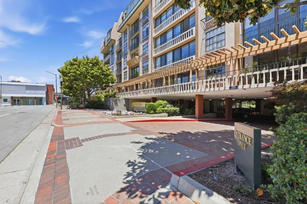 555 Laurel Avenue #122 San Mateo, CA 94401