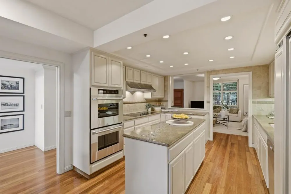 555 Laurel Avenue #122 San Mateo, CA 94401