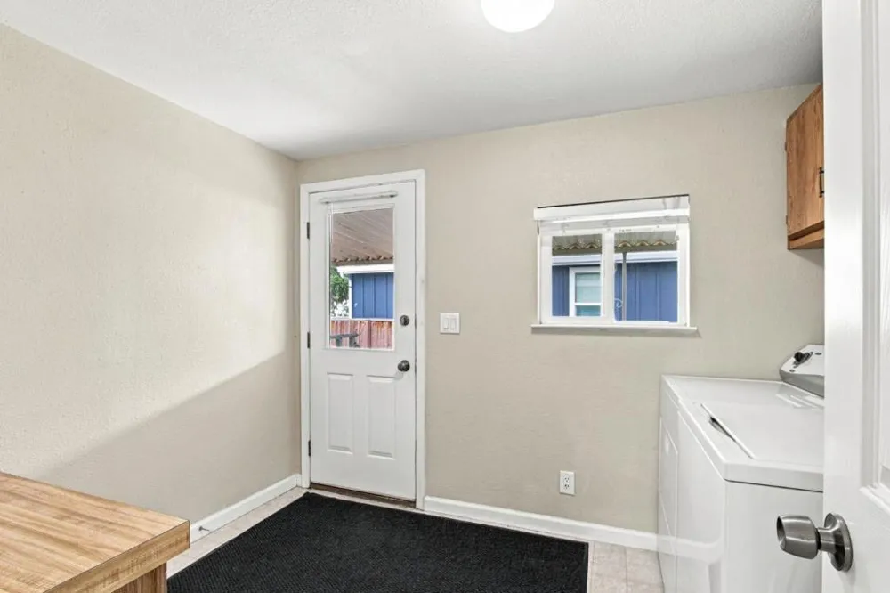 1085 Tasman Drive #700 Sunnyvale, CA 94089