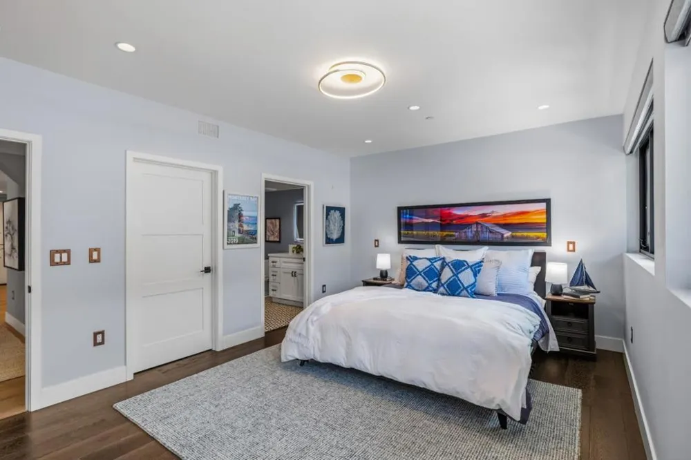 542 Lighthouse Ave #210 Pacific Grove, CA 93950