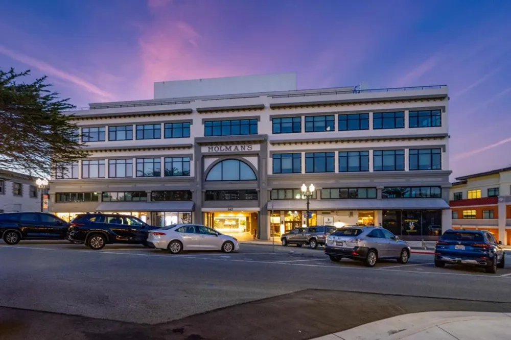 542 Lighthouse Ave #210 Pacific Grove, CA 93950