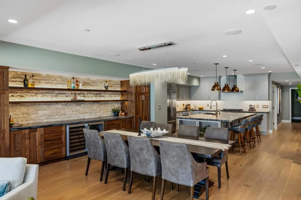 542 Lighthouse Ave #210 Pacific Grove, CA 93950