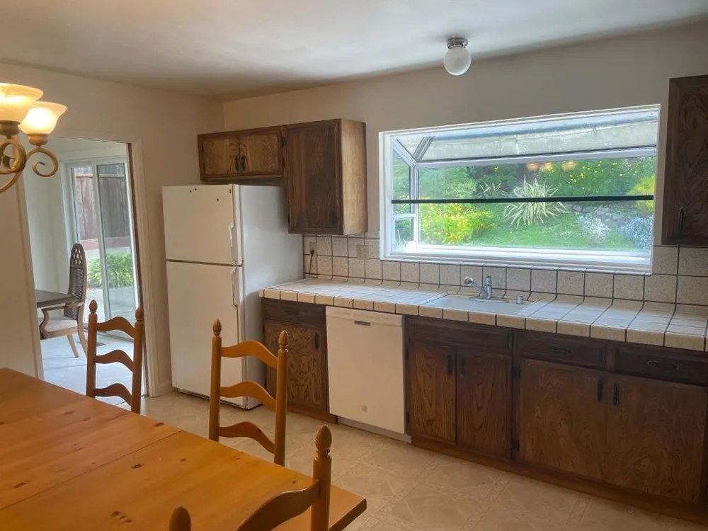 832 Oddstad Boulevard Pacifica, CA 94044