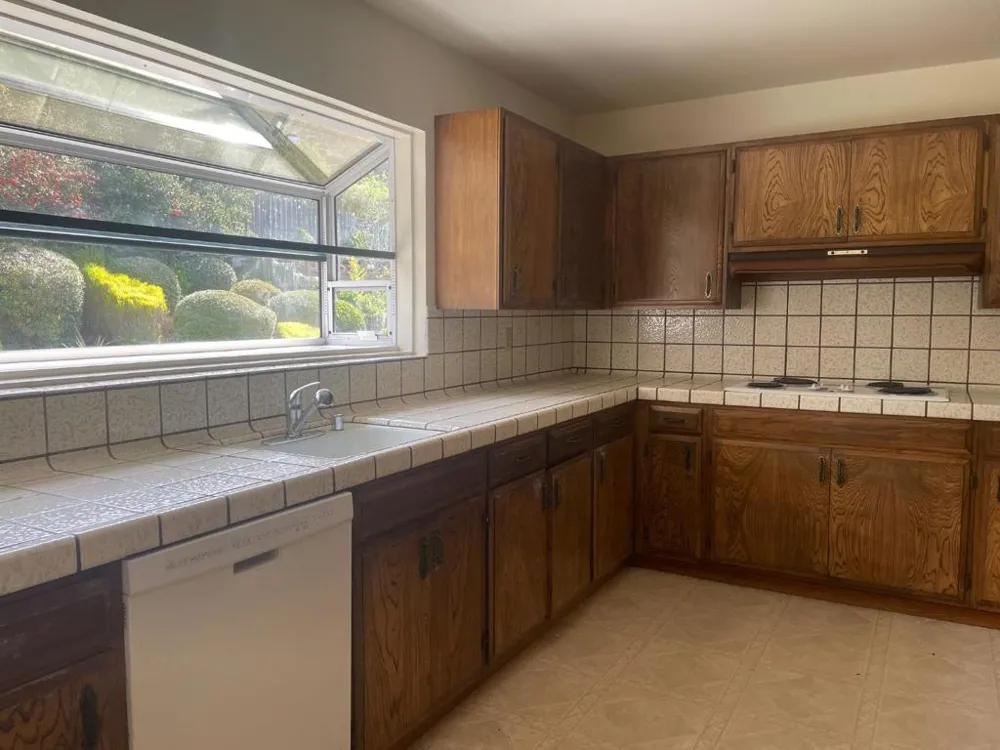 832 Oddstad Boulevard Pacifica, CA 94044