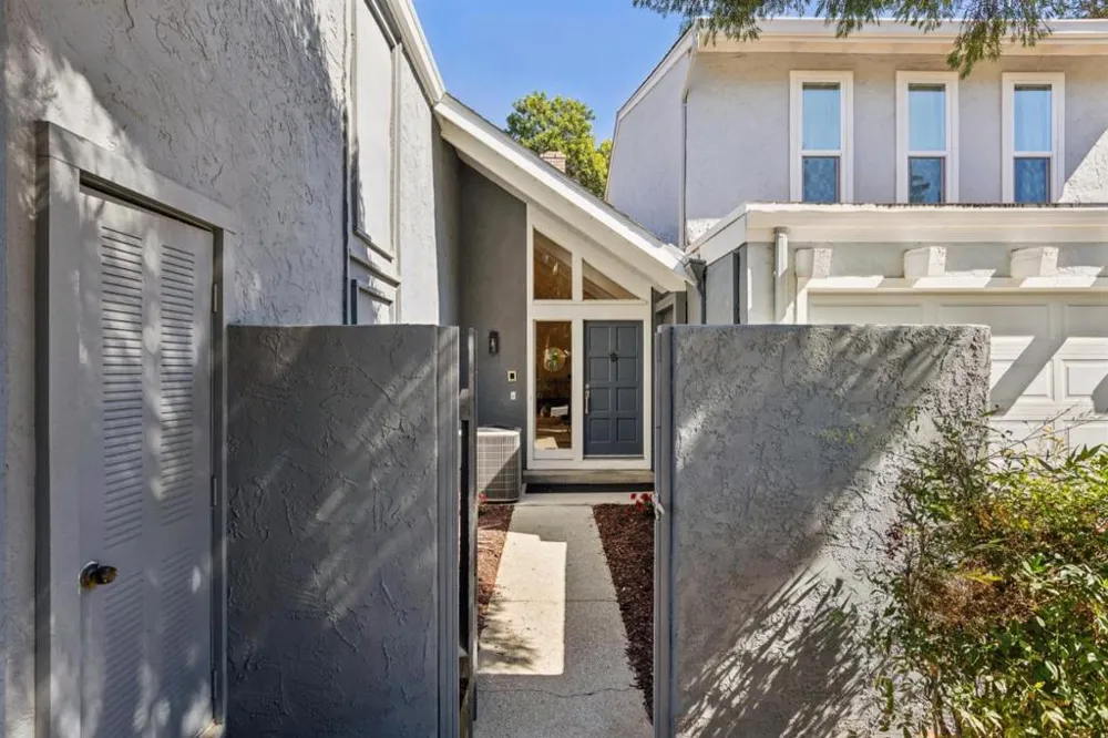 344 Pine Wood Lane Los Gatos, CA 95032
