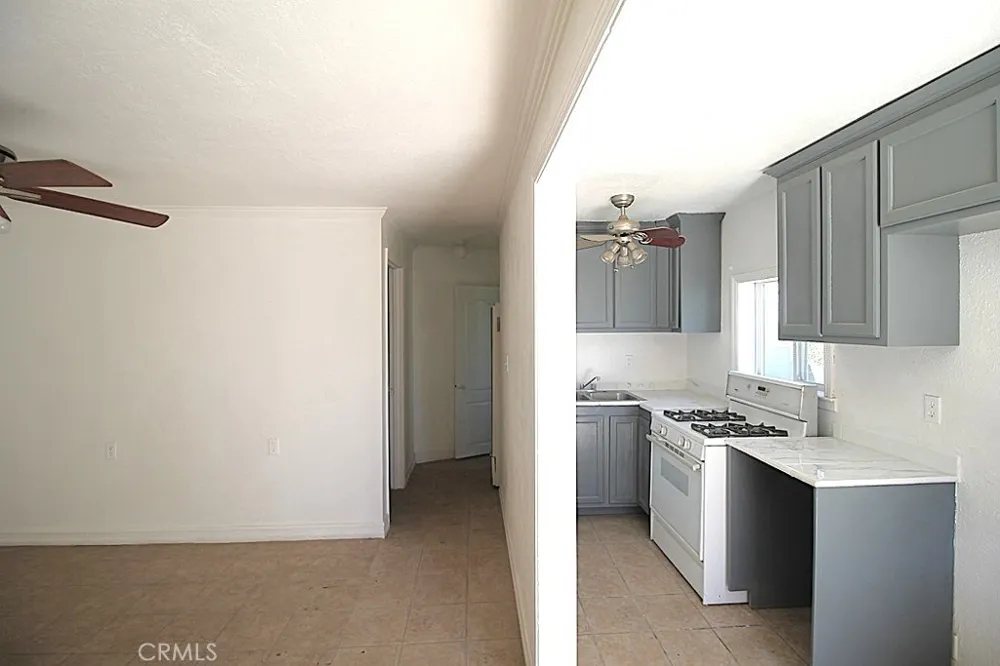 921 Flora Barstow, CA 92311