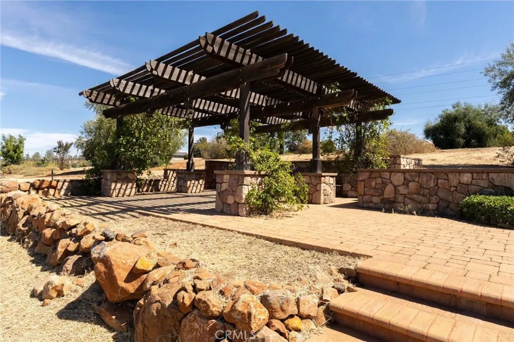 127 Tuscan Paradise, CA 95969