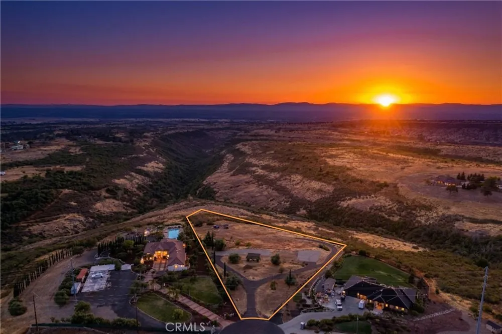 127 Tuscan Paradise, CA 95969