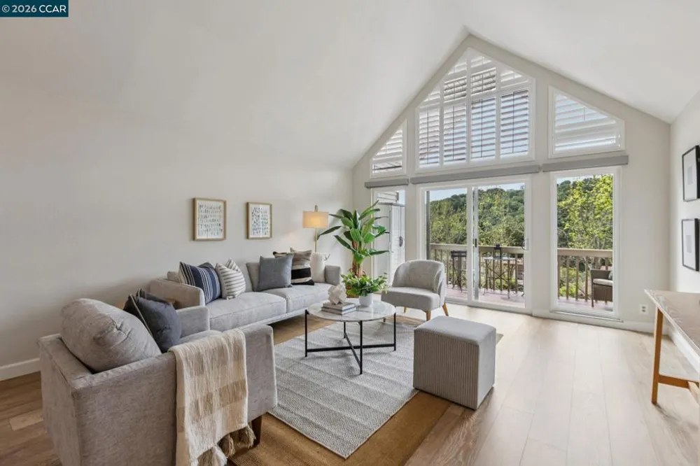 122 Ascot Ct #B Moraga, CA 94556