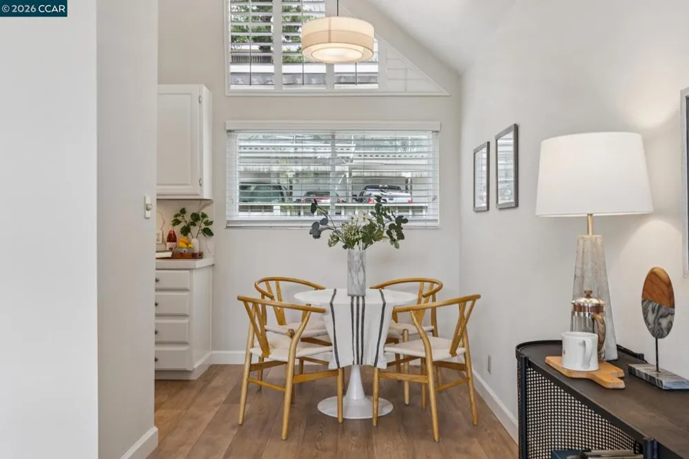 122 Ascot Ct #B Moraga, CA 94556