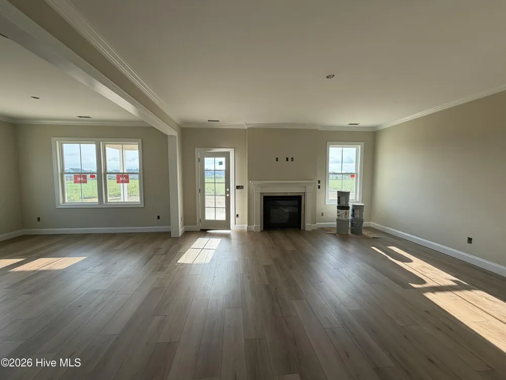 819 Tupelo Tree Drive Hubert, NC 28539