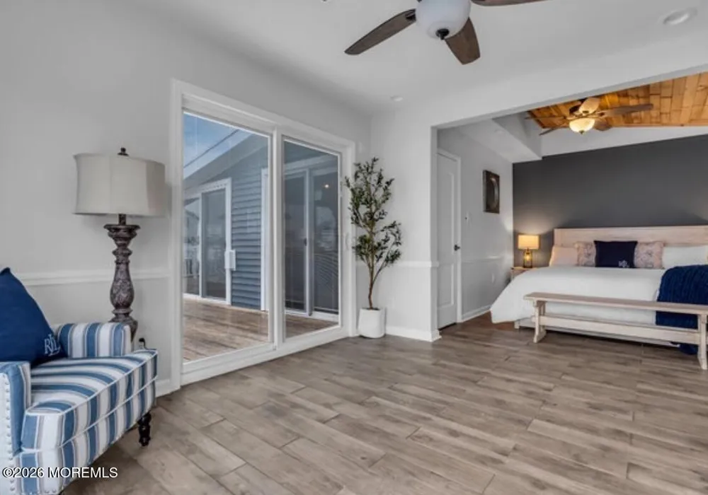 129 Jeteemale Drive Manahawkin, NJ 08050