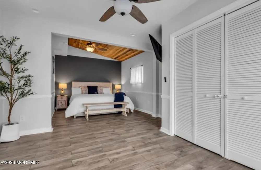 129 Jeteemale Drive Manahawkin, NJ 08050