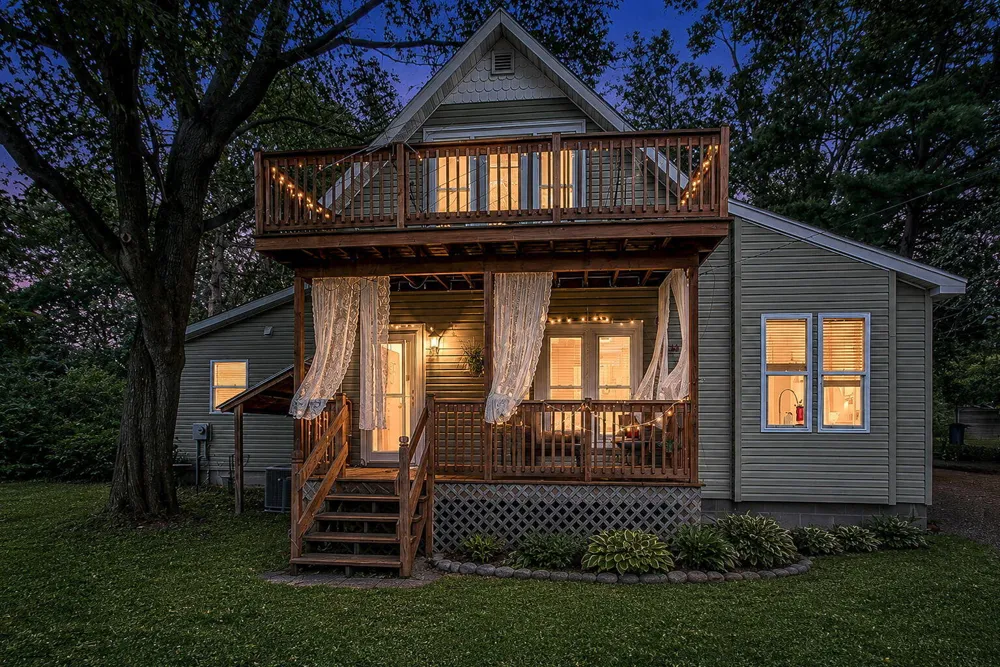 627 Francis Street South Haven City, MI 49090