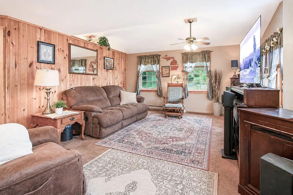 627 Francis Street South Haven City, MI 49090