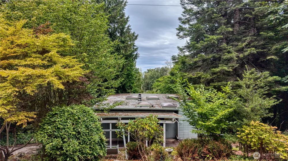 1788 Cliff Road Point Roberts, WA 98281