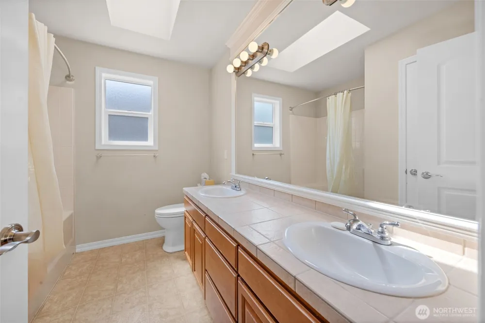 21321 37th Avenue SE Bothell, WA 98021