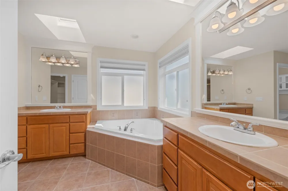 21321 37th Avenue SE Bothell, WA 98021