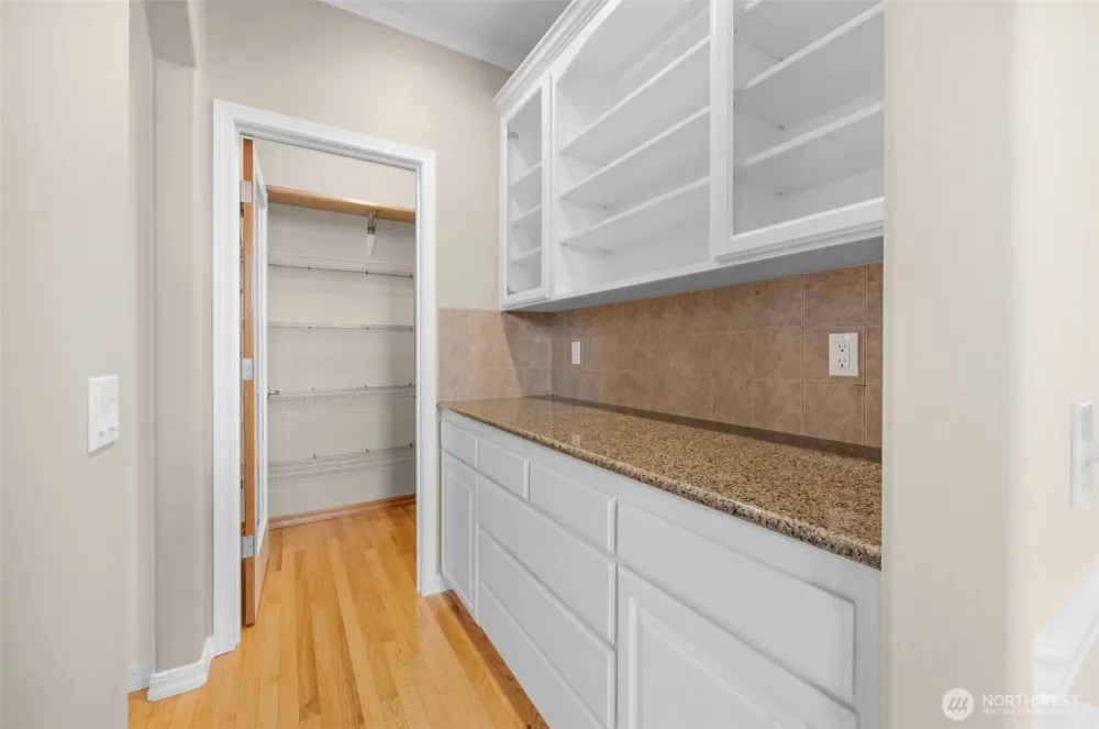 21321 37th Avenue SE Bothell, WA 98021