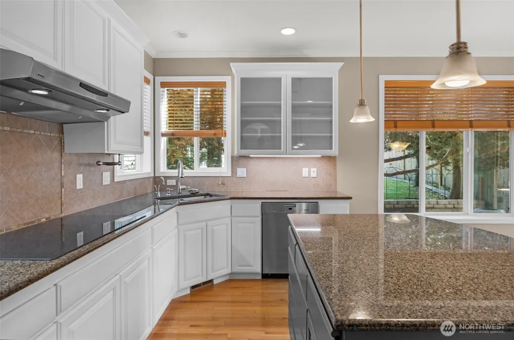 21321 37th Avenue SE Bothell, WA 98021