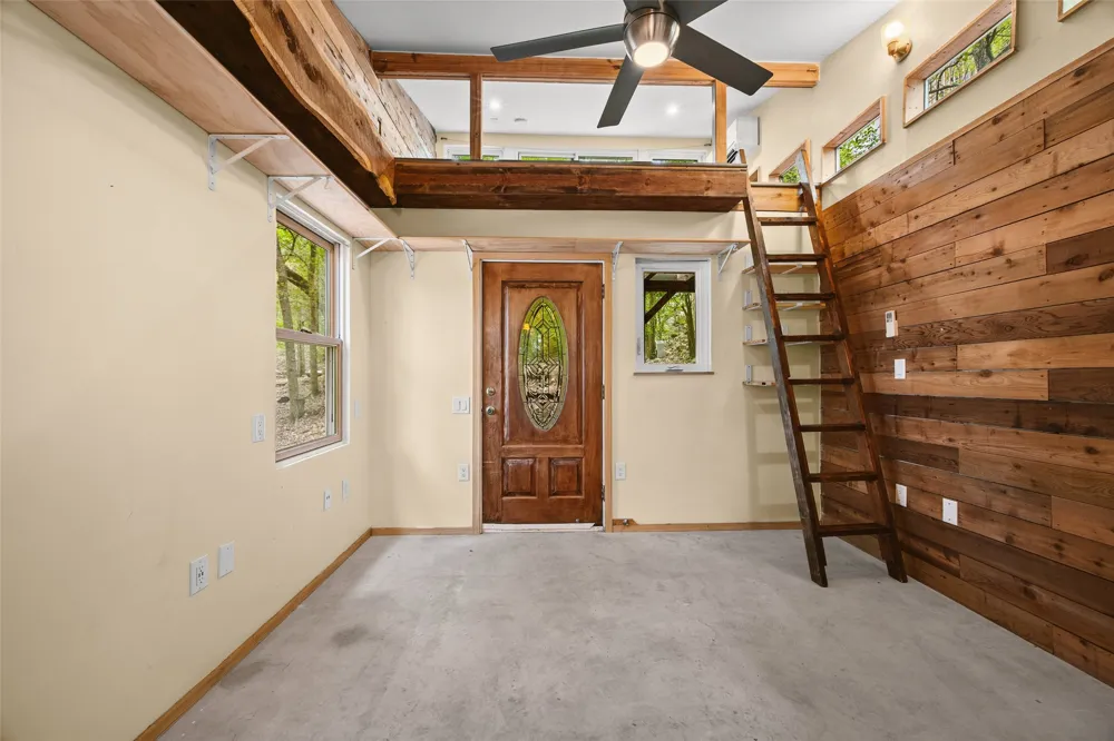 8200 Wavertree Court Austin, TX 78745