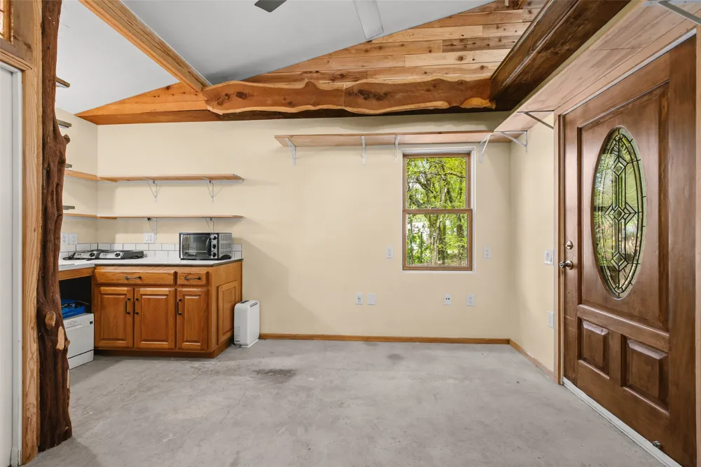 8200 Wavertree Court Austin, TX 78745