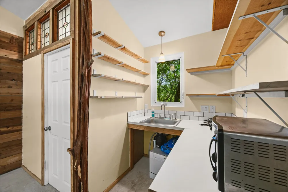 8200 Wavertree Court Austin, TX 78745