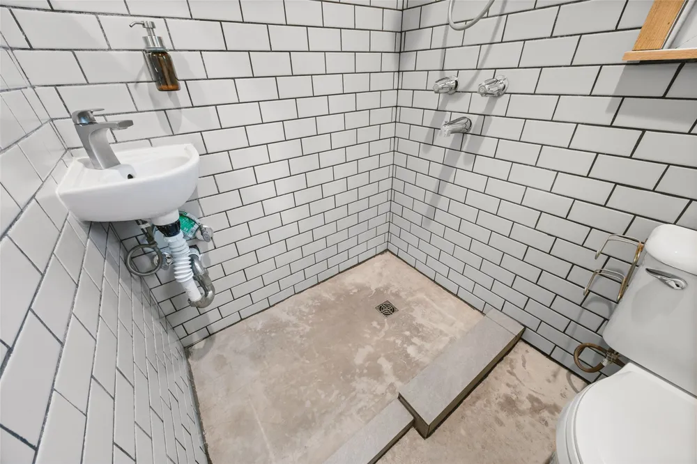8200 Wavertree Court Austin, TX 78745