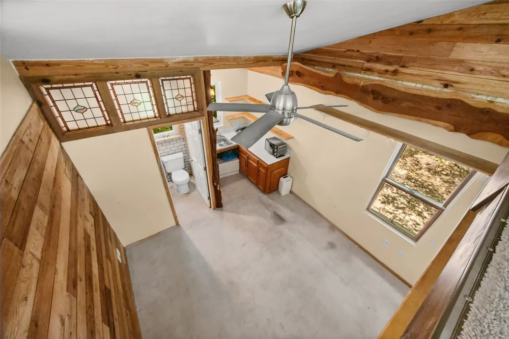 8200 Wavertree Court Austin, TX 78745