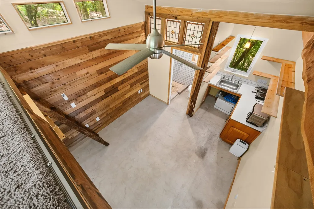 8200 Wavertree Court Austin, TX 78745