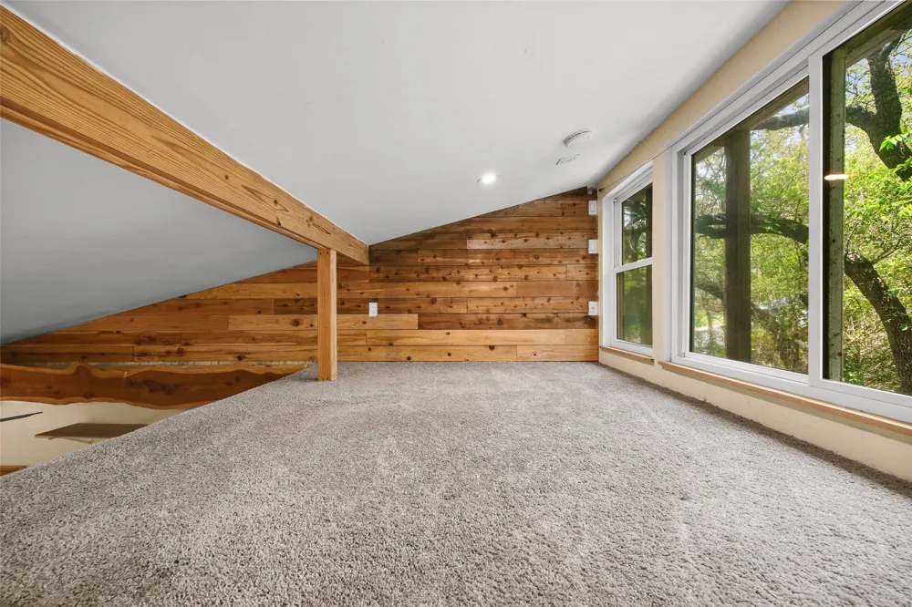 8200 Wavertree Court Austin, TX 78745