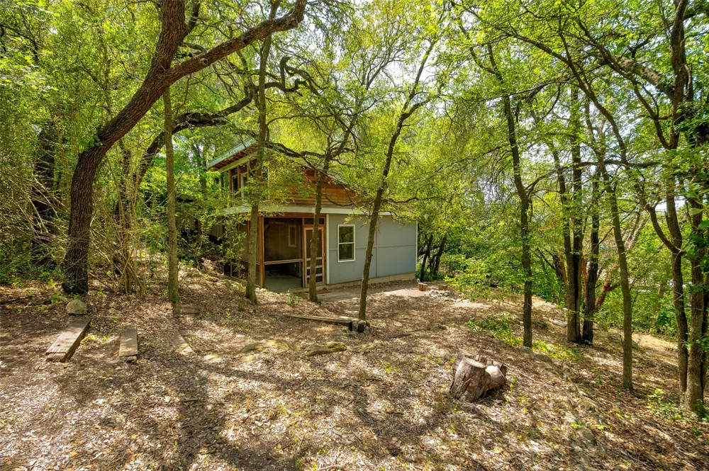 8200 Wavertree Court Austin, TX 78745