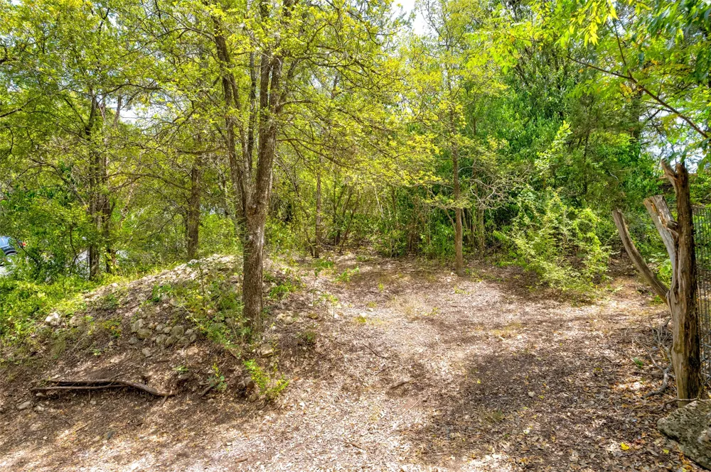 8200 Wavertree Court Austin, TX 78745