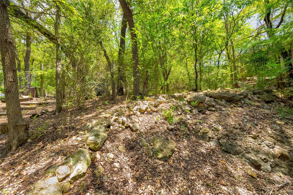 8200 Wavertree Court Austin, TX 78745